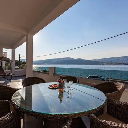 Villa Luxury Seafront Traù